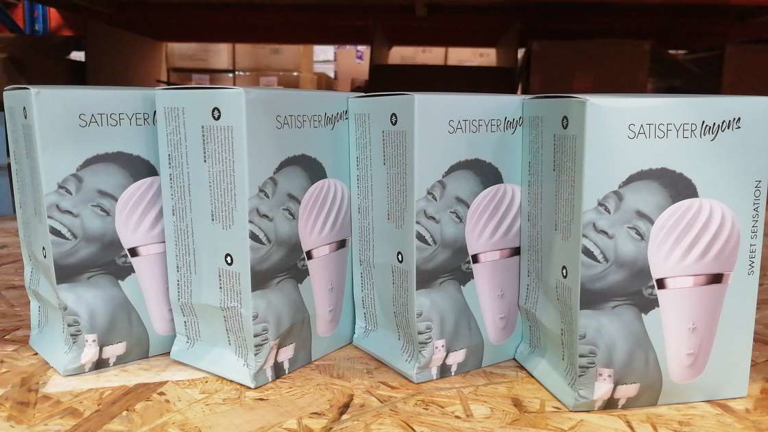 Мощный вибратор Satisfyer Lay-On - Little Wand (мятая упаковка)